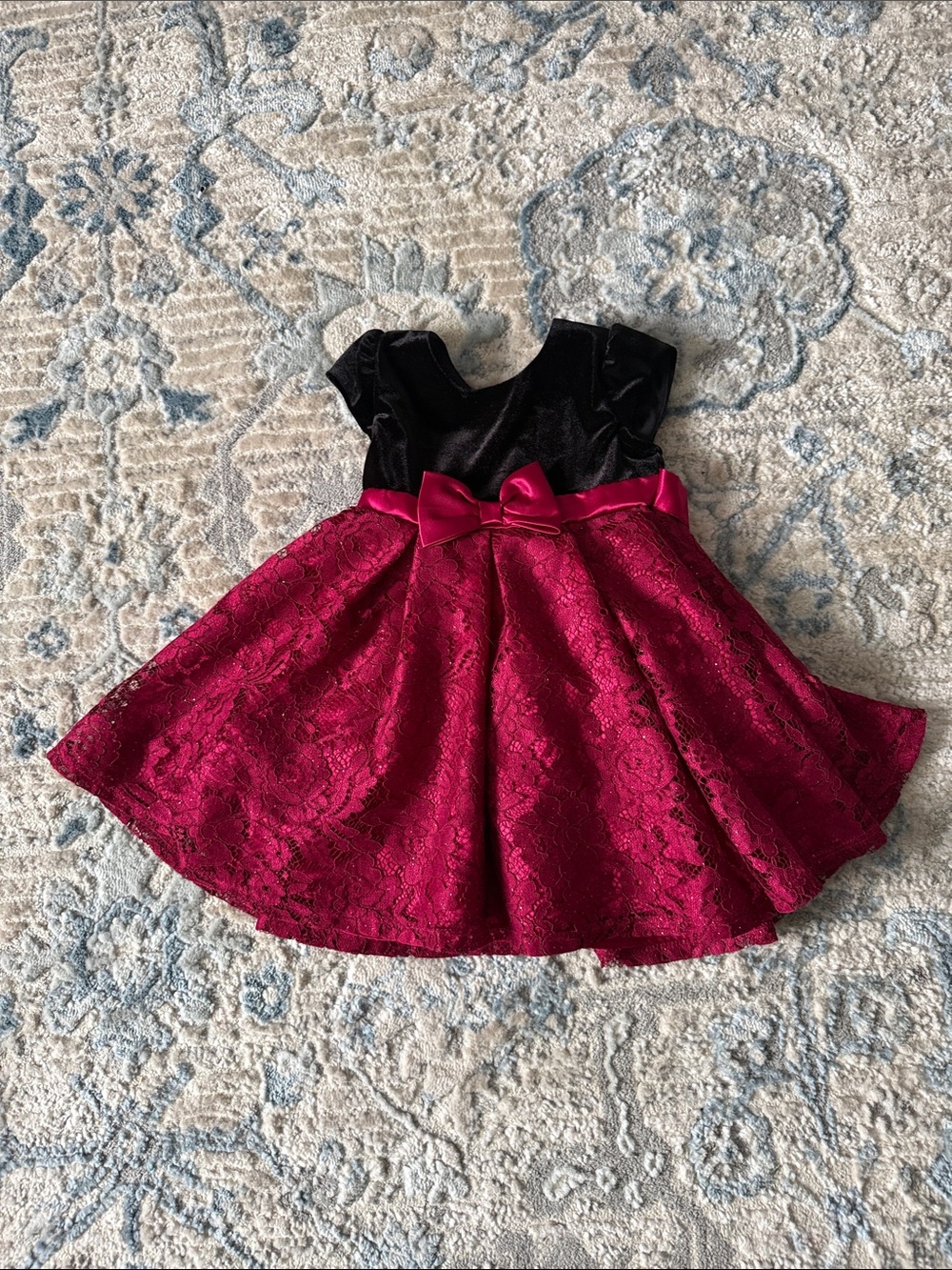 Baby Girls Velvet and Lace Party Dress with Bow - Black & Burgundy